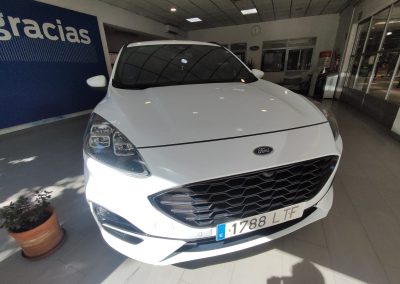 Vehículo de ocasión coche de segunda mano, FORD KUGA ST-LINE X 2.5 DURATEC PHEV 5P BLANCO, compra el mejor precio en Ibermóvil Motor Ford Puertollano