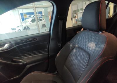 Vehiculo ocasión, FORD FOCUS 1.0 ECOBOOST MHEV 114KW ST-LINE 5 PUERTAS NEGRO, Ibermovil Motor Puertollano